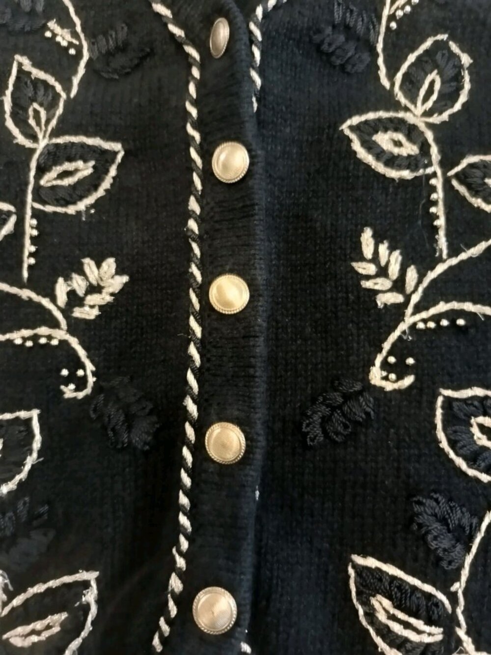 Yarnworks Women’s XL Black Embroidered Knit Vest Gold Leaf Design Boho Formal - Picture 3 of 12
